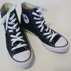 Converse Chuck Taylor High Top Sneakers